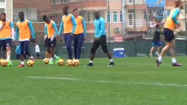 Aytemiz Alanyasporda Medipol Başakşehir hazırlıkları sürüyor