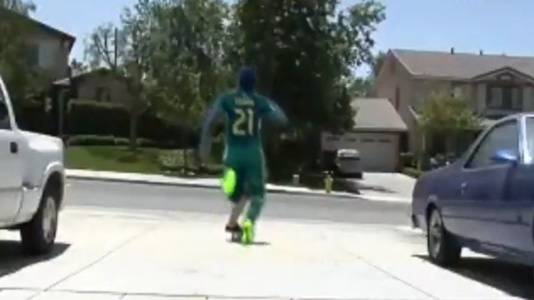 Kendini yere atan Diego Chara rezil oldu