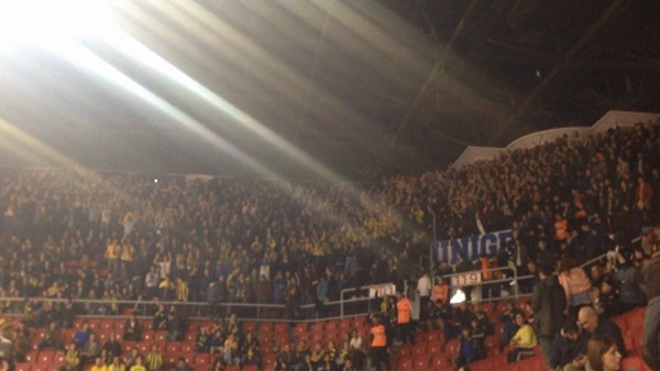 Fenerbahçe taraftarı Aziz Yıldırım'ı istifaya davet etti