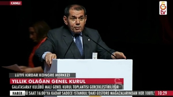 Dursun Özbek'in sesi titredi