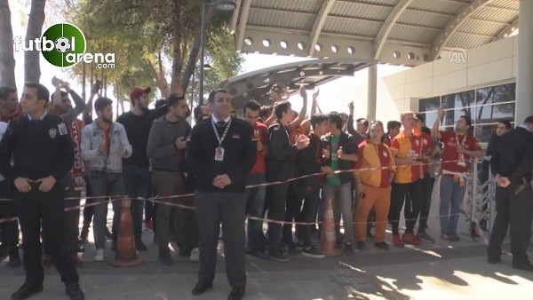 Galatasaray'a Antalya'da taraftar protestosu