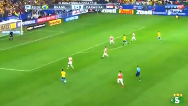 Neymar rakiplerini ipe dizerek muhteşem attı