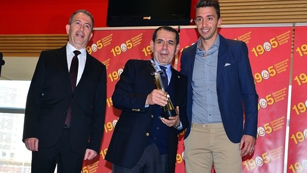 Muslera, Galatasaray'da yılın sporcusu seçildi