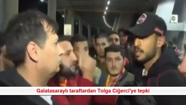 Galatasaraylı taraftardan Tolga Ciğerci'ye tepki
