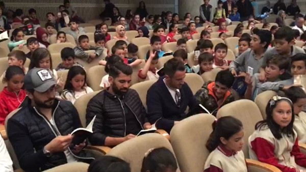 Konyasporlu futbolcular kitap fuarına katıldı