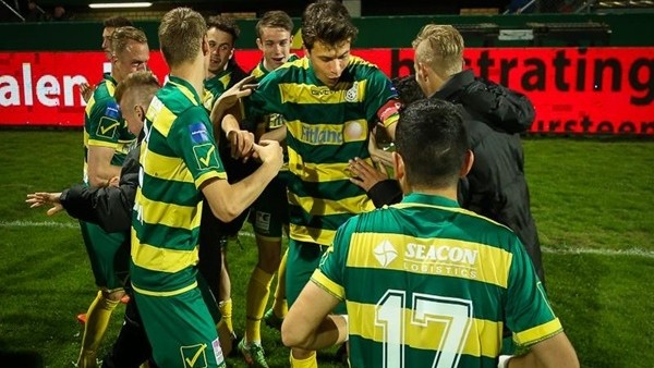 Emrah Başsan'dan müthiş gol