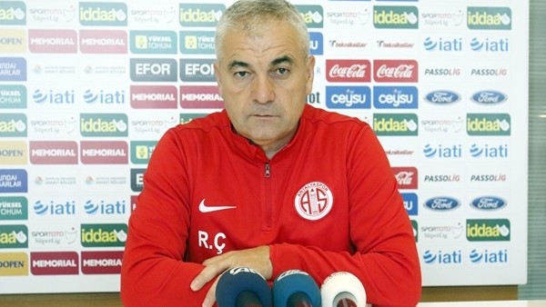 Rıza Çalımbay: 'Trabzonspor maçını alırsak iddiamızı sürdürürüz'