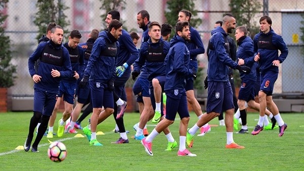 Medipol Başakşehir'de Galatasaray maçı hazırlıkları