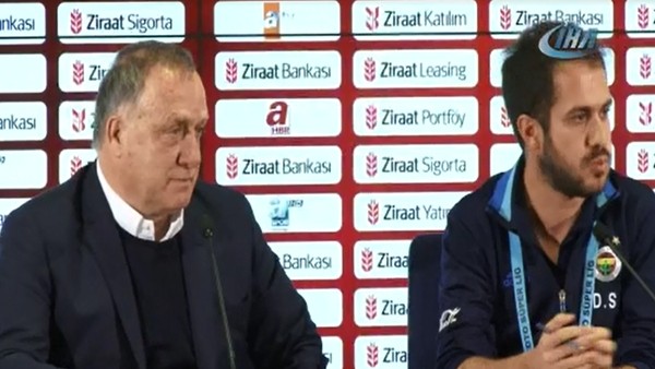 Advocaat: 'Stoch önce kendisini eleştirsin'