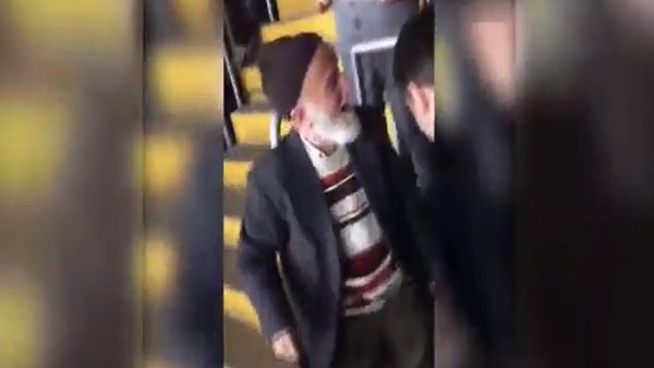 81 yaşındaki Beşiktaşlı amcanın gol sevinci