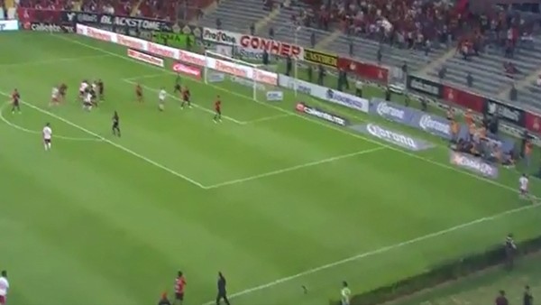 Aviles Hurtado'dan muazzam röveşata golü