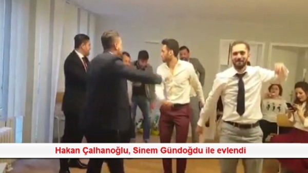 Hakan Çalhanoğlu, Sinem Gündoğdu ile evlendi