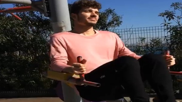 Roman Neustadter'den arabesk spor!