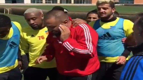 Kayserispor'da Oğuzhan Erdoğmuş'un doğum günü Brezilya usulü kutlandı