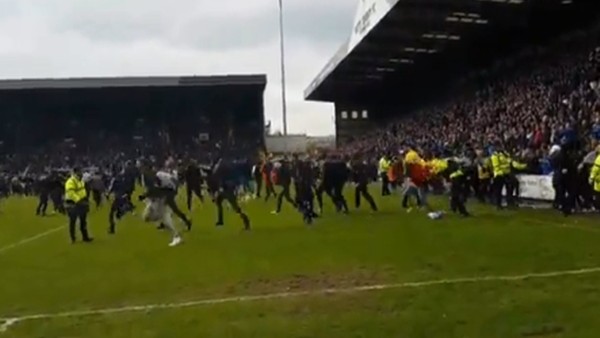 Portsmouth'lu taraftarlara neye uğradığını şaşırdı!