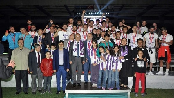 Spor Toto 3. Lig 3. Grup'da şampiyon AFJET Afyonspor