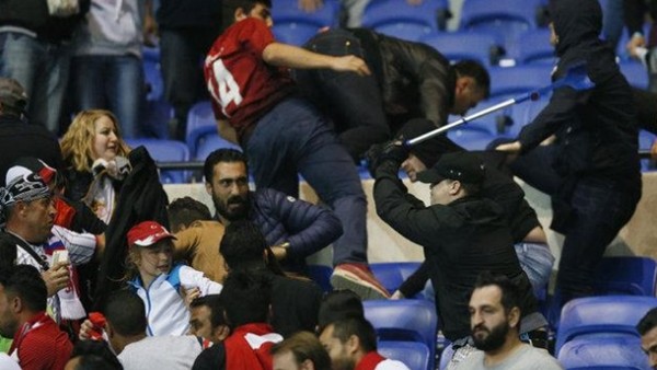 UEFA, Lyon'a ceza verecek mi?