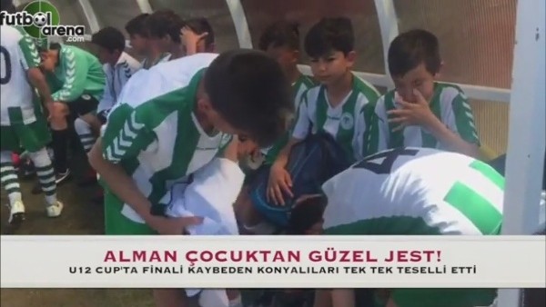 Alman çocuktan Konyasporlulara jest