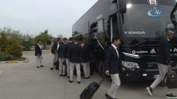 Beşiktaş, çeyrek final için yola çıktı