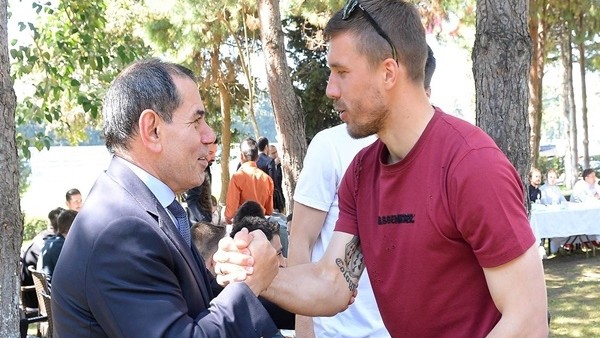 Galatasaray derbi öncesi tek yürek