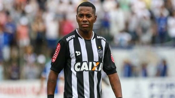 Robinho'nun eski halinden eser yok!