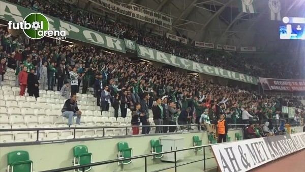 Konyaspor taraftarı takımını yalnız bırakmadı