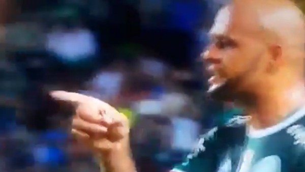 Felipe Melo'ya maç içinde atar!