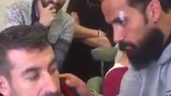 Erkan Zengin kuaför oldu