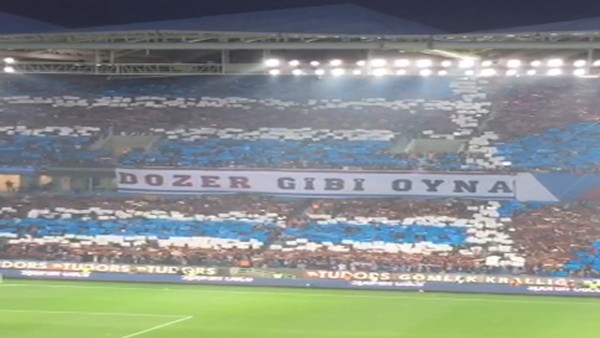 Trabzonspor taraftarından koreografi