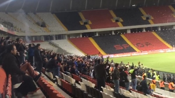 Gaziantepspor taraftarı yönetimi istifaya davet etti