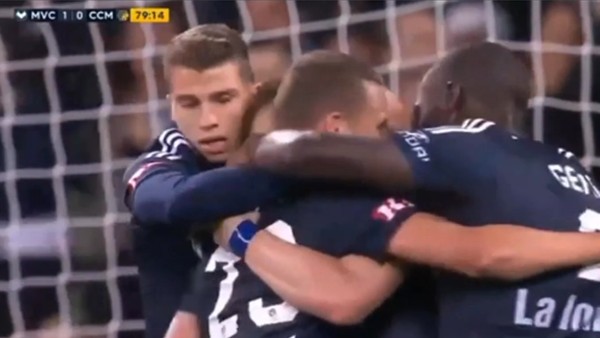 Kosovalı futbolcu 'dalya' dedi