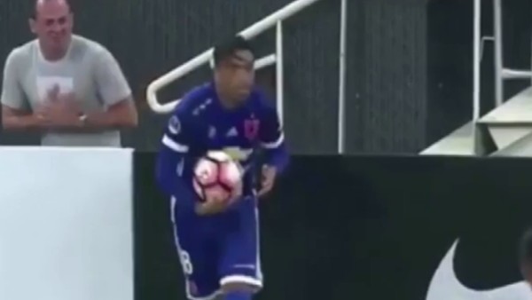 Sahtekar top toplayıcı alay konusu oldu