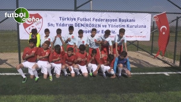 TFF'den Suriyeliler için futbol sahası