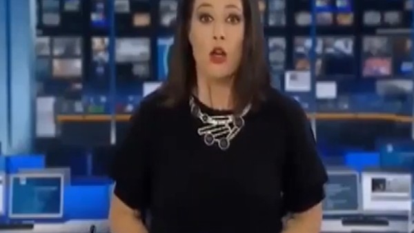 Sunucu verdiği tepkiyle olay oldu