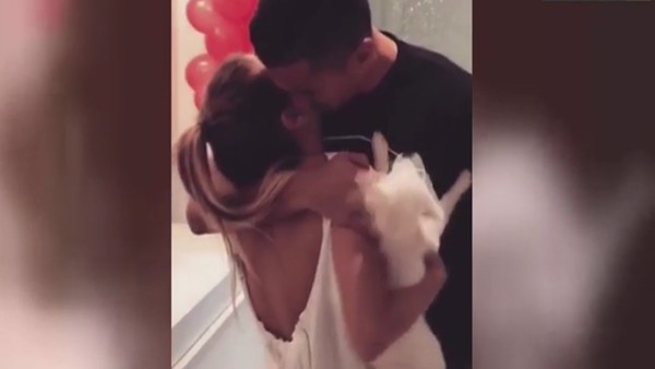 Marquinhos baba olduğunu öğrenince!