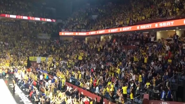 Final Four'a İzmir Marşı damga vurdu!