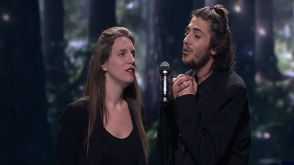 Eurovision 2017'yi Portekiz kazandı!