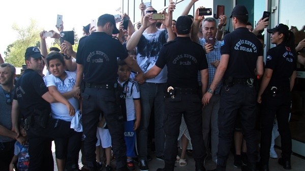 Beşiktaş kafilesi geniş güvenlik önlemleri altında Bursa'ya geldi