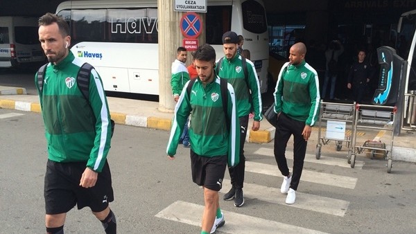 Bursaspor kafilesi Trabzon'a geldi