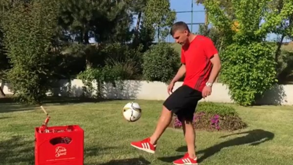 Lukas Podolski'den tam isabet