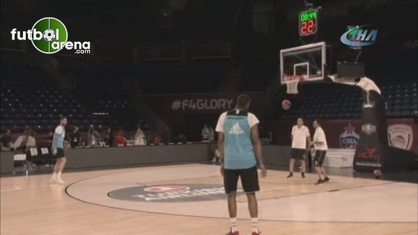 Real Madrid, Fenerbahçe maçı hazırlıklarını sürdürdü