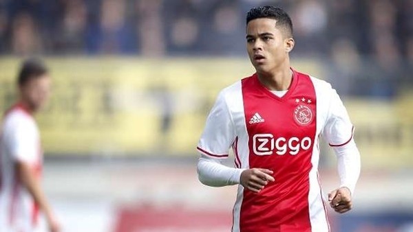 Justin Kluivert yıldızlaştı!