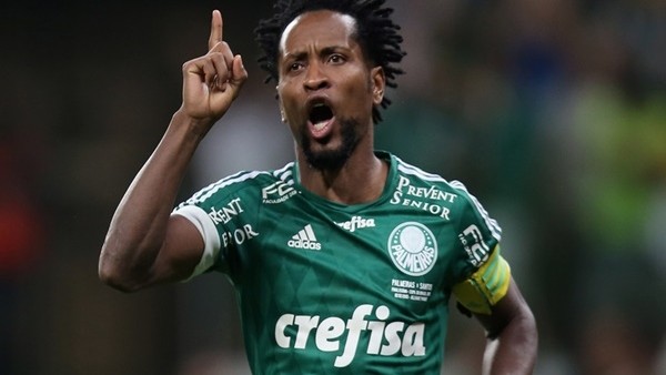 42'lik Ze Roberto'dan tarihi gol