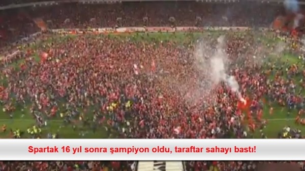 Spartak 16 yıl sonra şampiyon oldu, taraftar sahayı bastı!