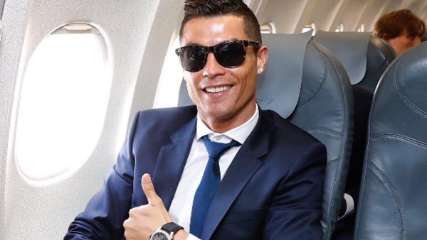 Ronaldo'dan 100 milyon abone kutlaması