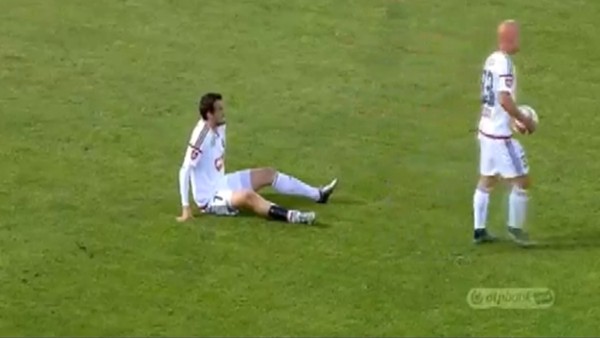 Futbol tarihine geçecek sakatlık numarası