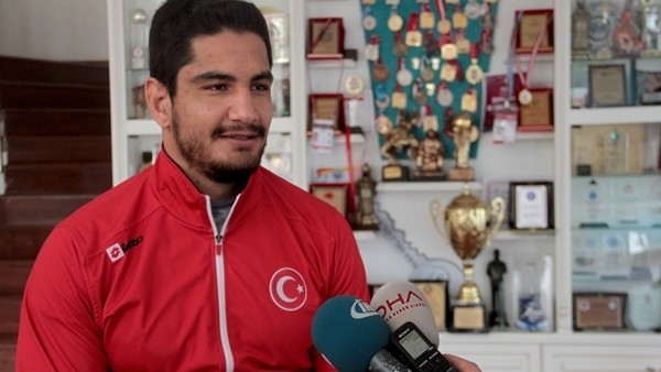 Taha Akgül: "Ben güreşin Usain Bolt'uyum"