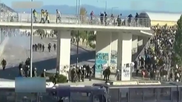 Yunanistan'da ortalık karıştı!