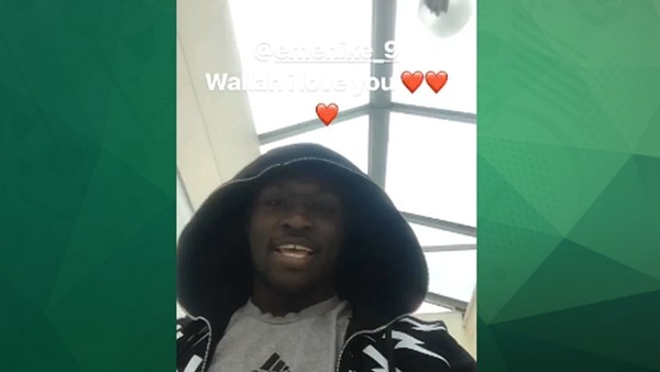 Sow'dan Emenike'ye kutlama!