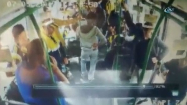 Derbi maçında olay çıkaran 28 taraftara işlem